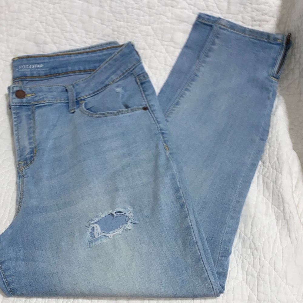 Old Navy Rockstar mid-rise